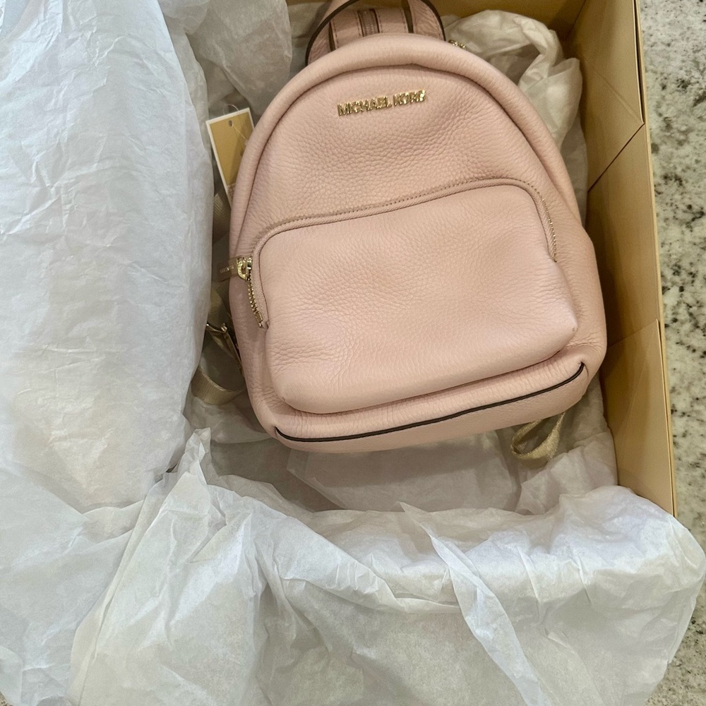 Michael Kors Pink Backpack Elegant Leather Design - Picture 3 of 6